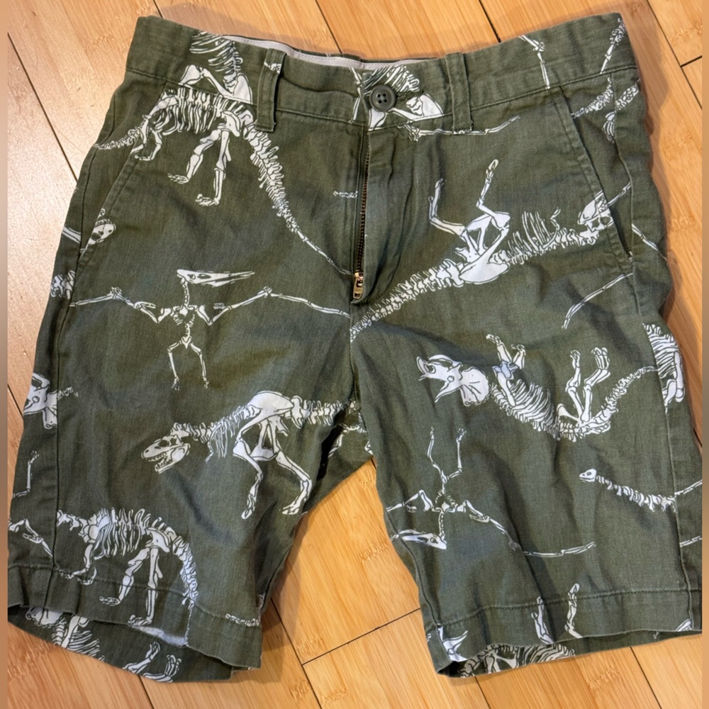 LIKE NEW!  Crewcuts Kids Green Dino Pattern Cotton Shorts Sz 10
